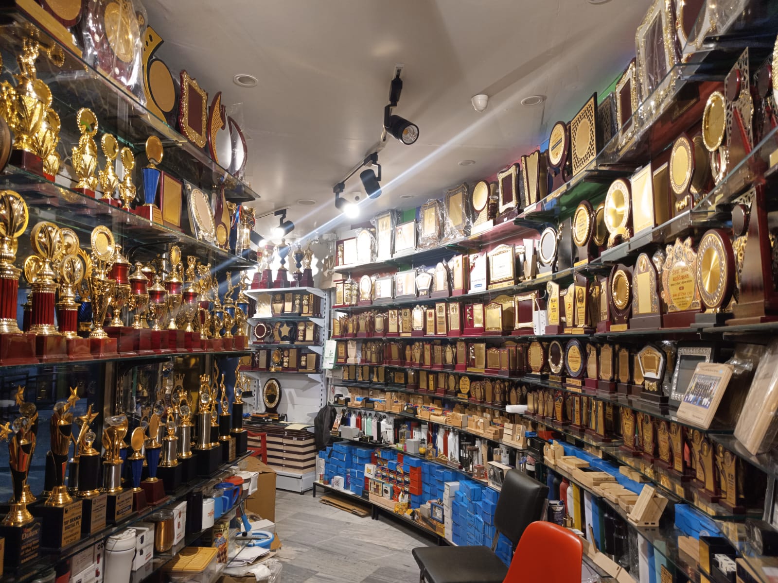 Buy Trophy And Momento in Patna